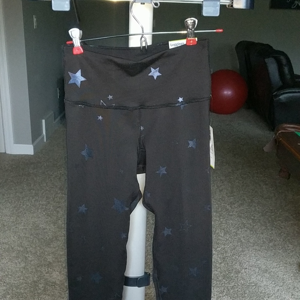 Leggings with star print NWT